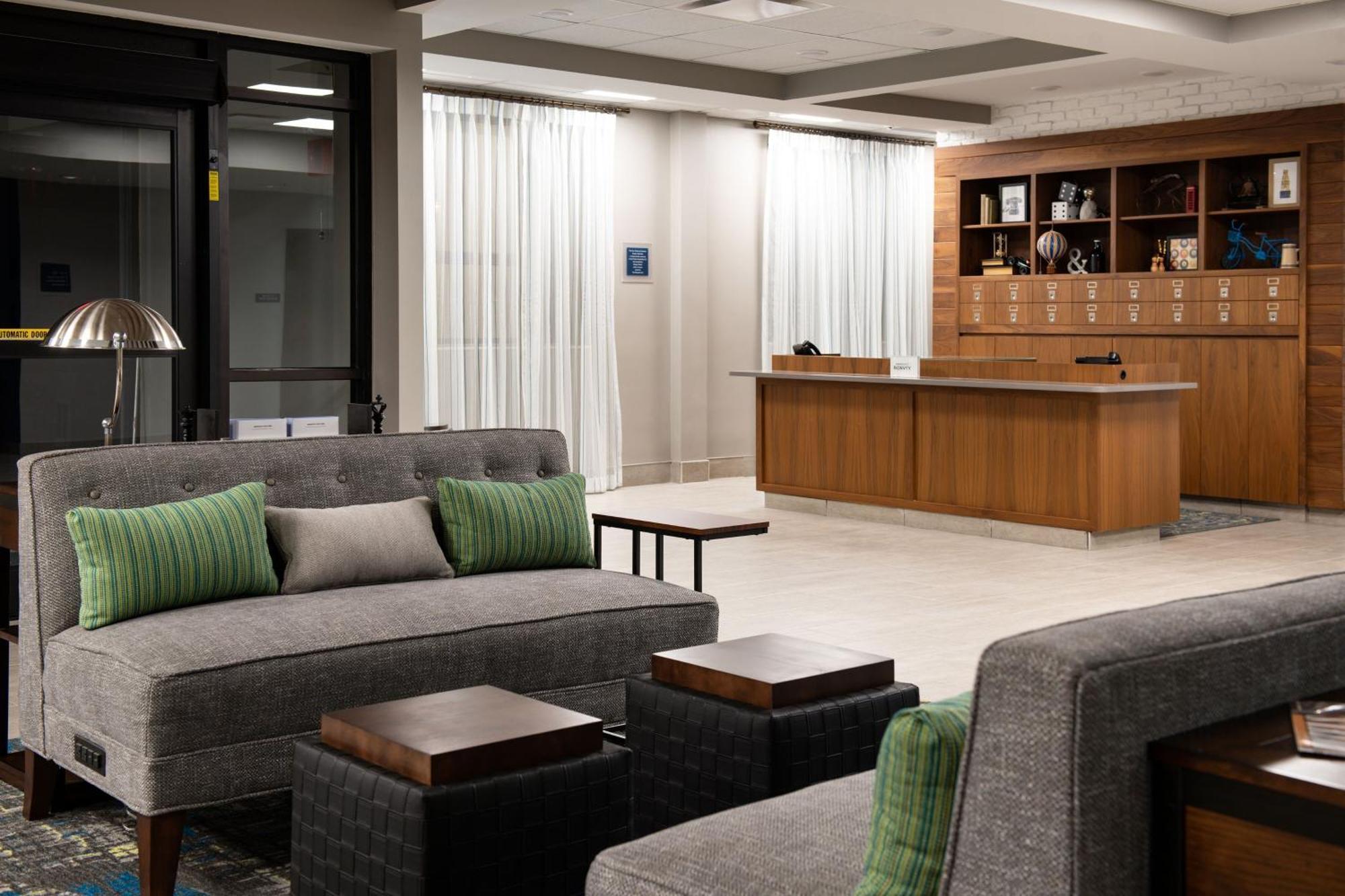 Four Points By Sheraton Omaha Midtown Экстерьер фото